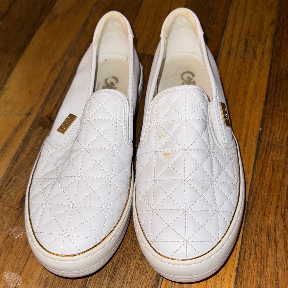 G by GUESS Shoes (Size 6 1/2M)